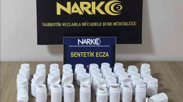 Gülyalı’da Otomobilde Yakalanan İki Şüpheli Cezaevine Gönderildi