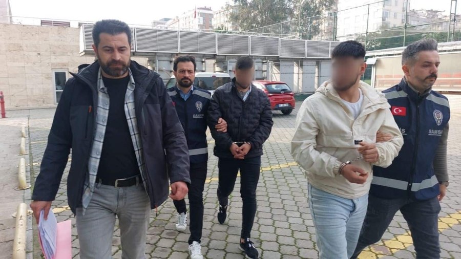Samsun’da Parkta Pompalı Tüfekle Saldırı: 3 Kişi Yaralandı