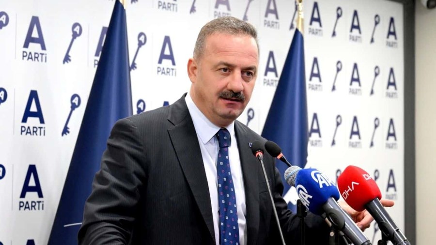Yavuz Ağıralioğlu’ndan Çarpıcı Eleştiriler: “Mezardan Sağ Adam Çıkaramazlar, Ama Her Şeye Kudretleri Var”
