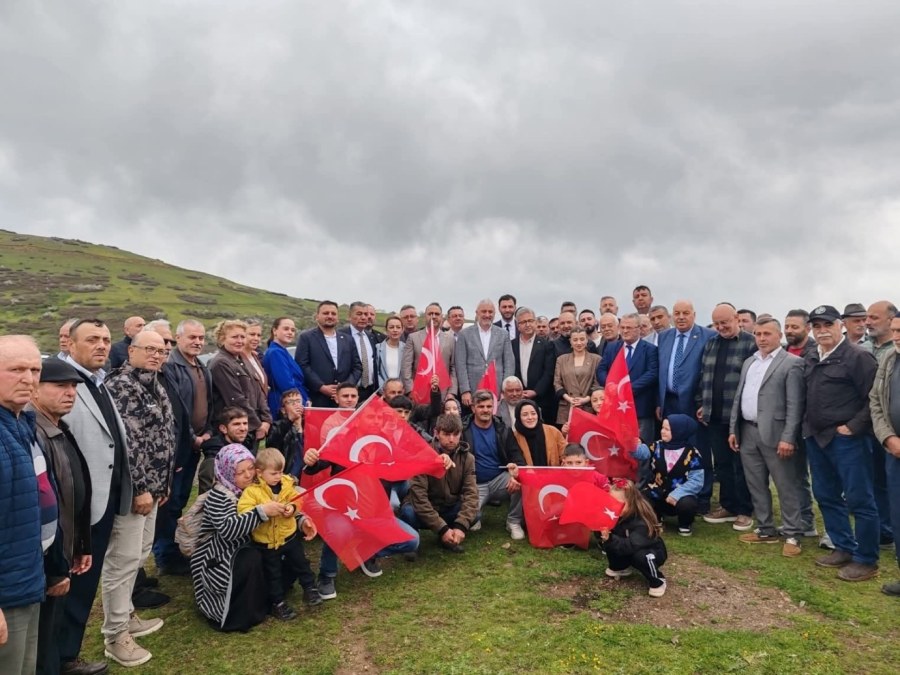 İYİ Parti Heyeti Çoban Tepesi’nde Basın Açıklaması Yaptı