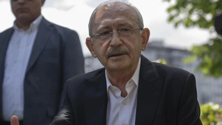 Kemal Kılıçdaroğlu Ve Özgür Özel Aynı Saatte Bayramlaşacak