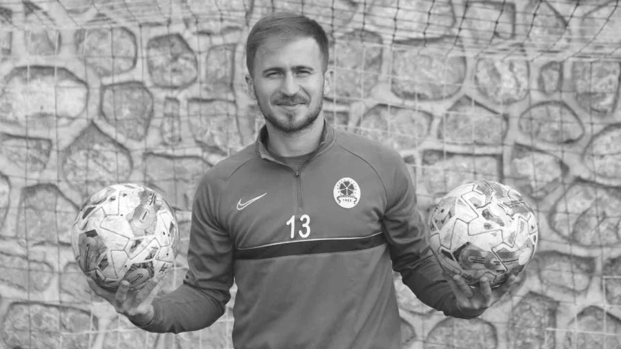 Eski Futbolcu Kerem Az Kimdir? Kerem Az Neden Hayatını Kaybetti?