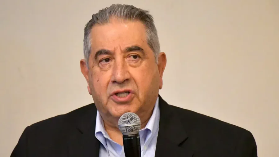 Mahmut Uslu Kimdir, Neden İstifa Etti?
