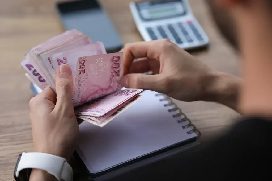 Sözleşmeli Personele Prim Telafisi Geliyor: Emeklilikte Eksik Günler Tamamlanabilecek