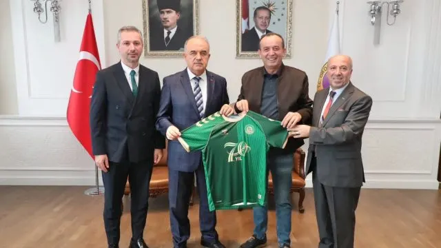 Ünye 1957 Spor Kulübü'nden Vali Muammer Erol'a ziyaret