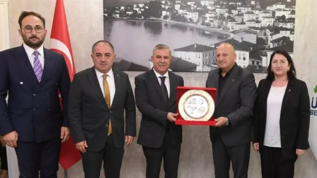 Nazım Maviş, Ünye’de Başkan Tavlı İle İ̇lçenin Geleceğini Görüştü