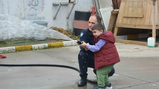 Ünyeli Öğrenciler İtfaiyeciliği Sahada Deneyimledi