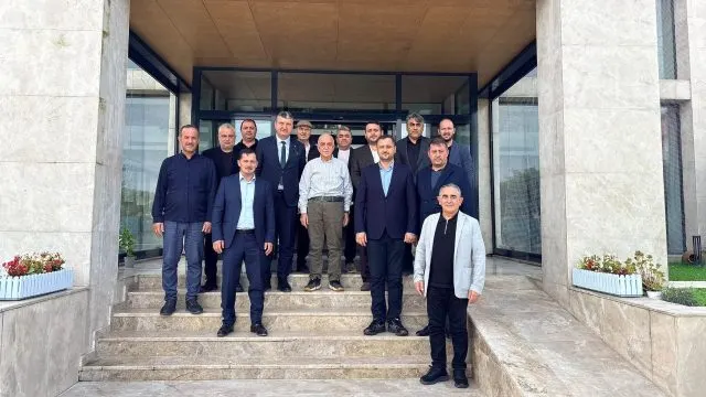 İ̇rfan Akar Ve Yeşil Liste Ekibi Ünye Ekonomisinin Nabzını Sahada Tuttu