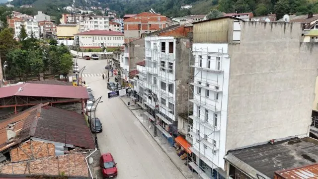 Gölköy Mustafa Kemal Paşa Caddesi’nde 70 Binayı Kapsayan Cephe Yenileme Çalışması
