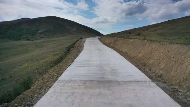 Çambaşı-Mesudiye arasına beton yol