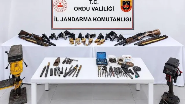 Ulubey’de İki Adrese Silah Ve Mühimmat Operasyonu