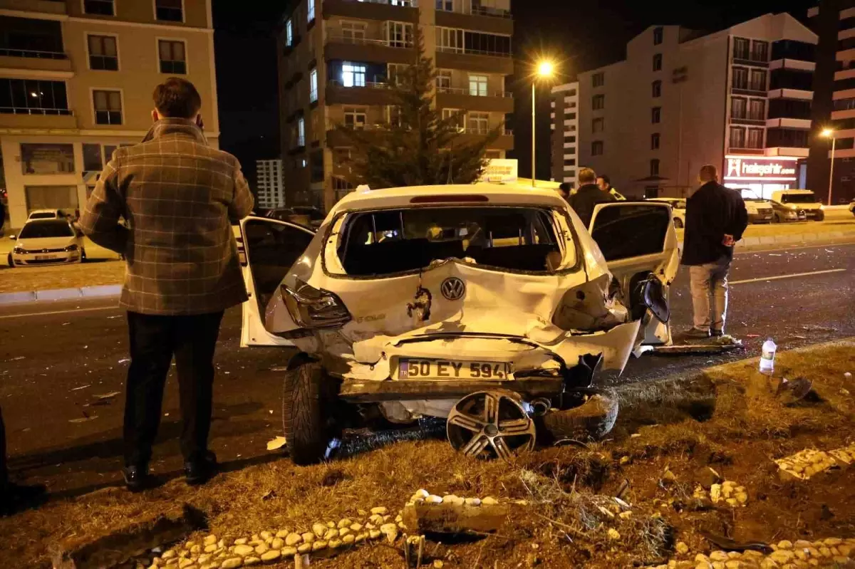 Nevşehir’de Feci Kaza: 5 Yaralı, Sürücü Kaçtı