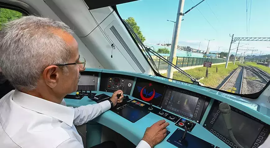 Tren Yolculuklarında ‘Aile Yılı’ İndirimi! Yeni Evlenen Çiftlere Yüzde 50 İndirim