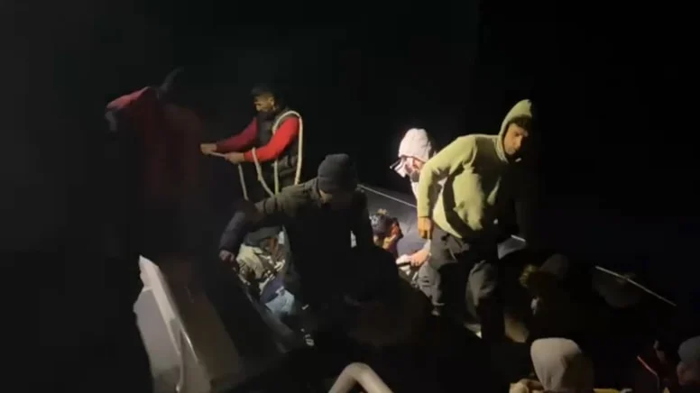Çanakkale’de Düzensiz Göçmen Operasyonu: 21’i Çocuk 39 Kişi Yakalandı