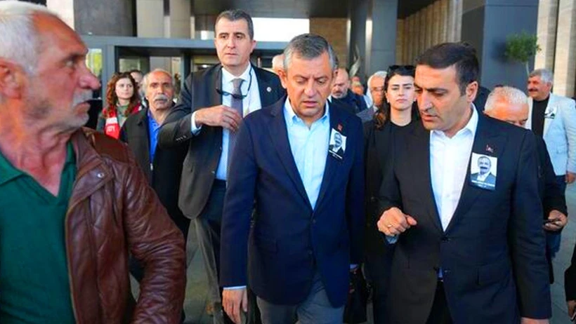 Özgür Özel’e Saldıran Zanlının Oğlunun Mezarında Yazan Satırlar Yürek Dağladı!