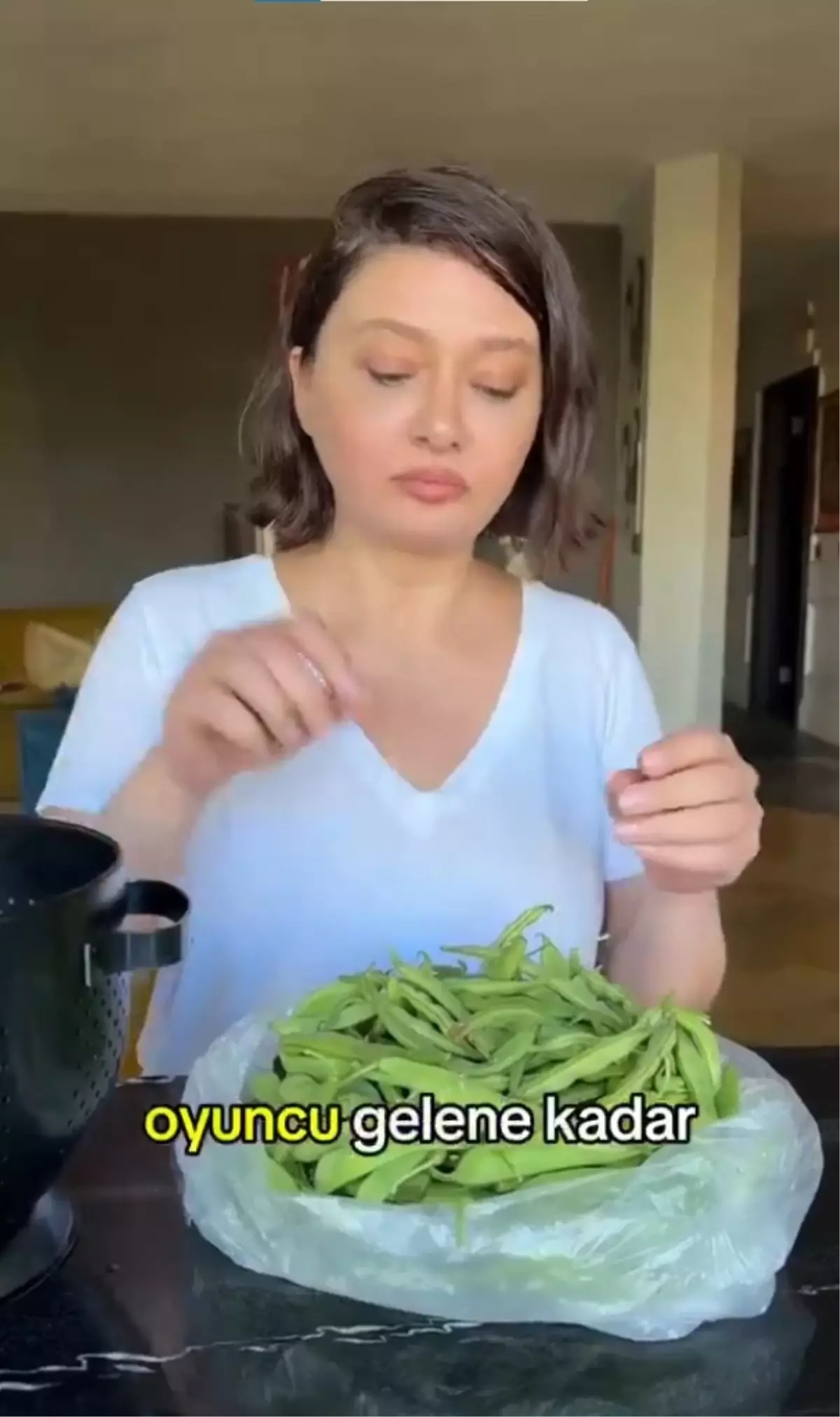 Nurgül Yeşilçay’dan Akım Videosu: Taze Fasulyeli Mizah Dolu Paylaşım