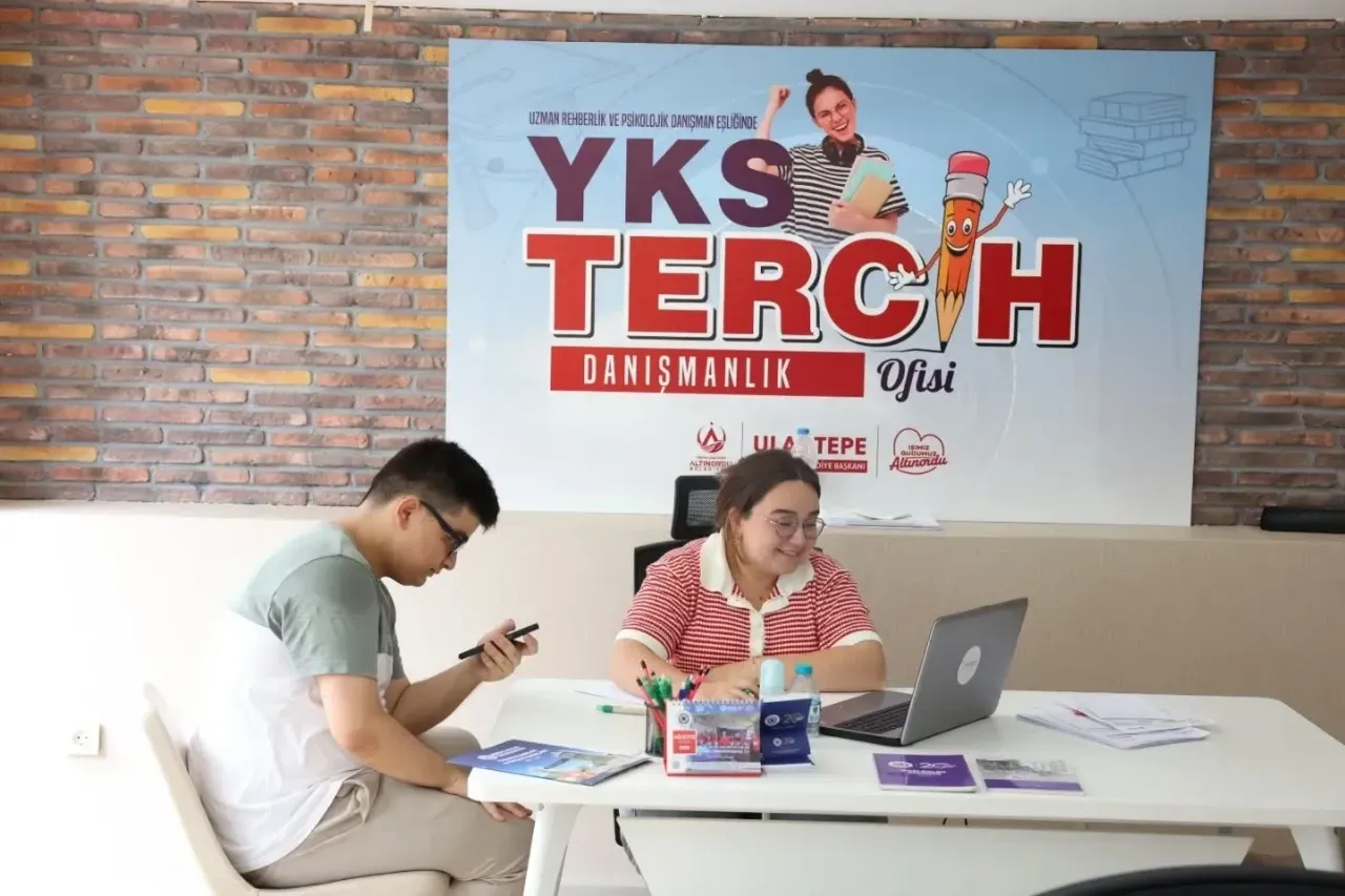 Altınordu Belediyesi’nden Üniversite Adaylarına Destek
