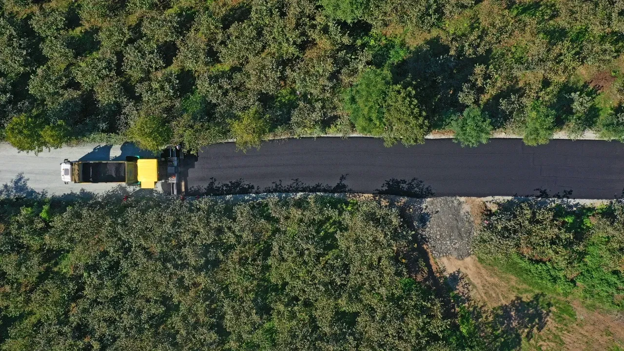 Altınordu Yıldızlı Sıcak Asfalt Çalışmalarıyla Yenileniyor