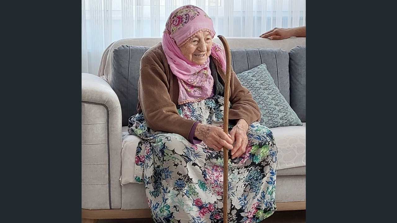 Ünye Belediyesi Basın Koordinatörü İlhan Kartal’ın Anneannesi Hacı Emine Ateş Vefat Etti