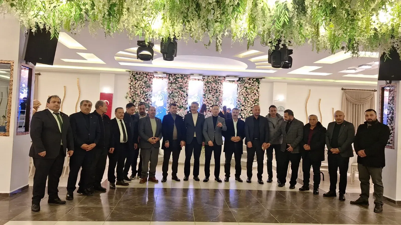 Başkan Ahmet Yılmaz Derinçay Mahallesi’nde İftar Programına Katıldı