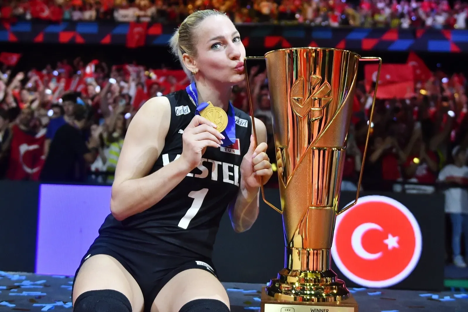 Filenin Sultanları’nda Yeni Kaptan Belli Oldu! Görev Gizem Örge’ye Verildi